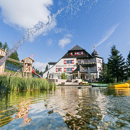 Schlosshotel Seewirt Туррахер-Гее Екстер'єр фото